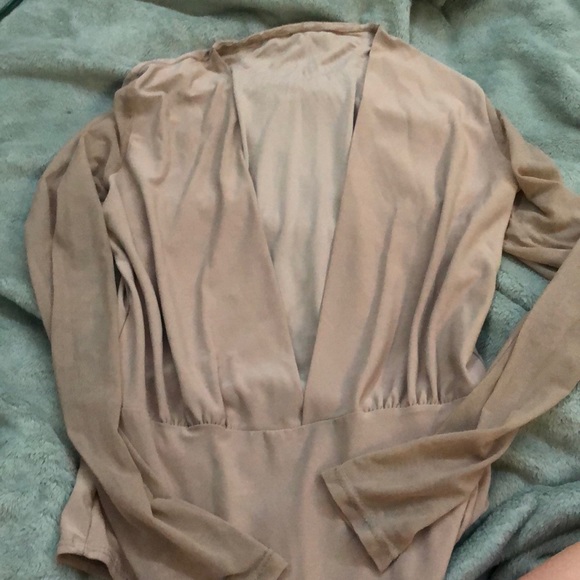 Low cut body suit - Picture 1 of 1